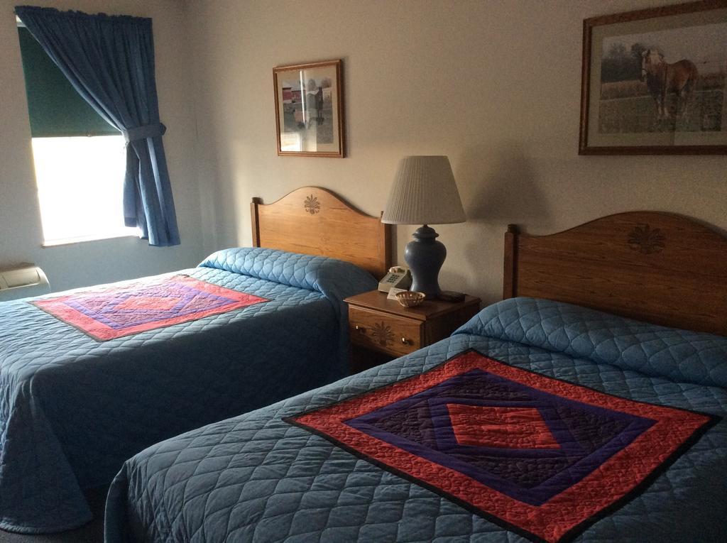 Countryside Inn Nappanee Chambre photo
